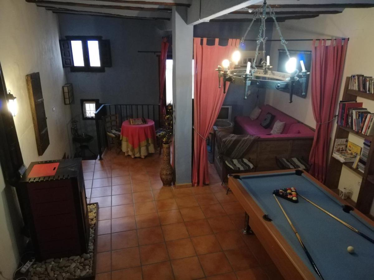 Fuentes de Rubielos La Vieja Escuelaヴィラ エクステリア 写真