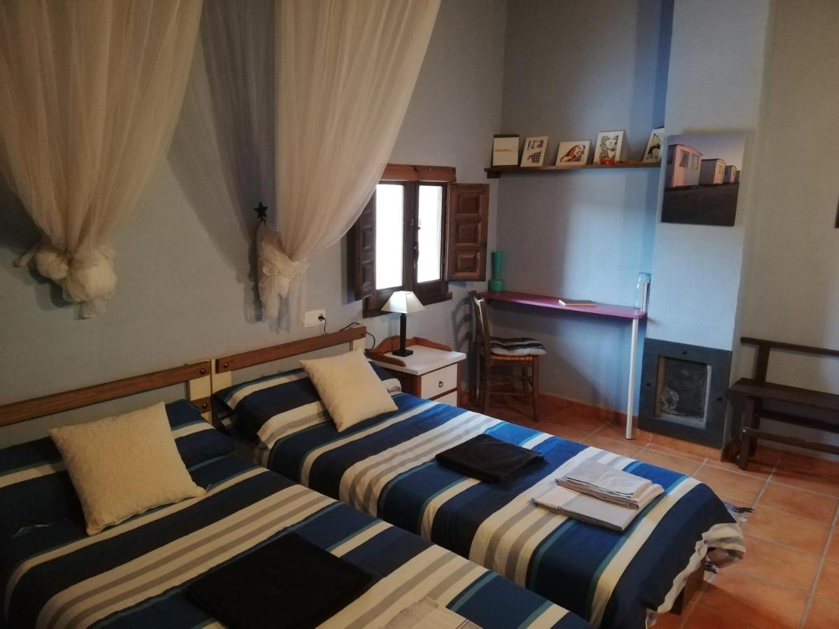 Fuentes de Rubielos La Vieja Escuelaヴィラ エクステリア 写真