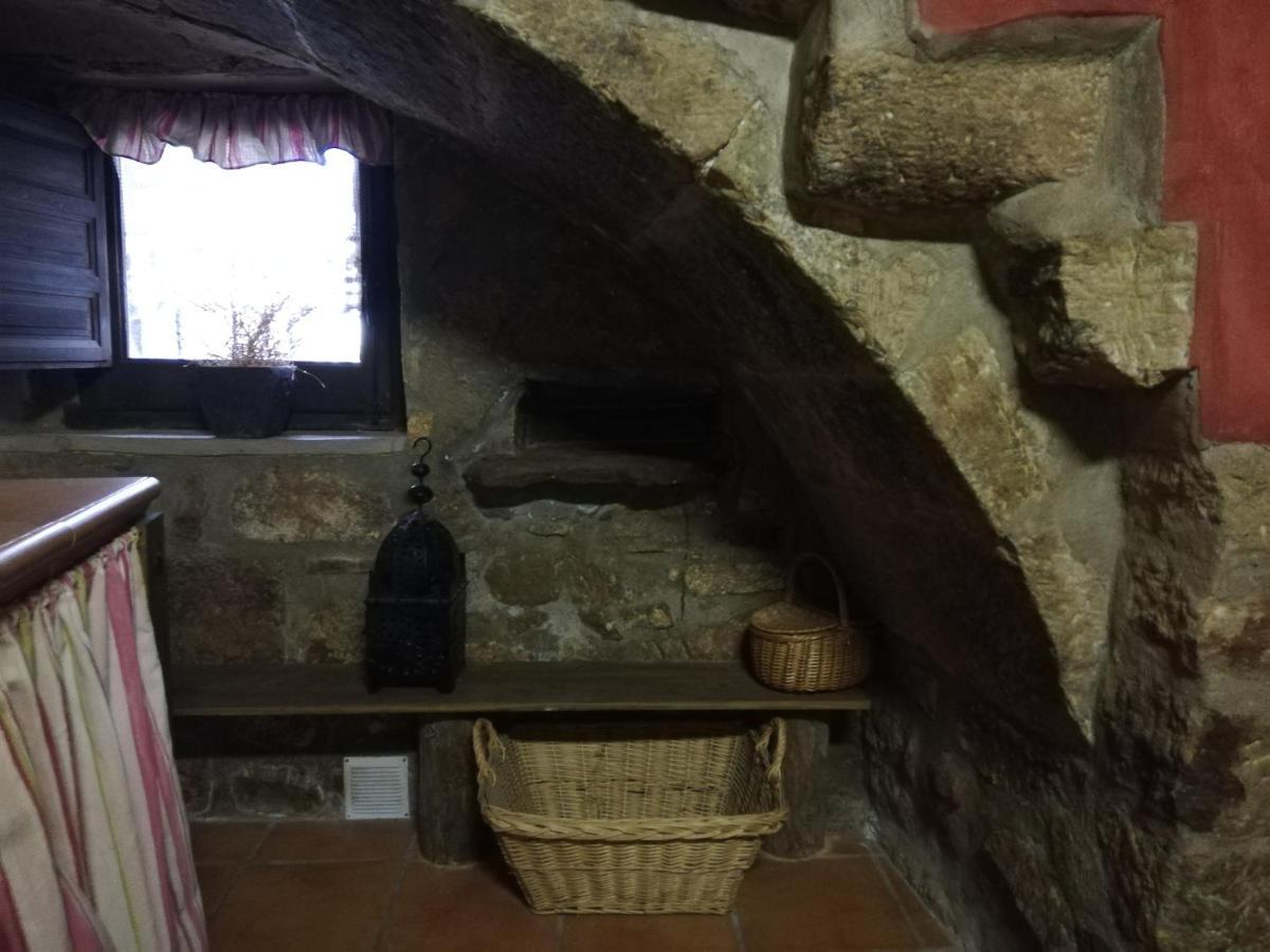 Fuentes de Rubielos La Vieja Escuelaヴィラ エクステリア 写真